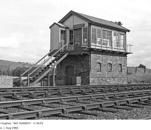 HU00977