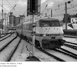 HU04114