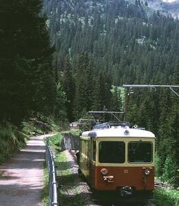 HU05843CVF