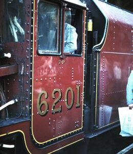 HU05916CVF