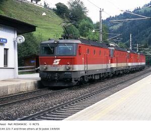 RE04943C