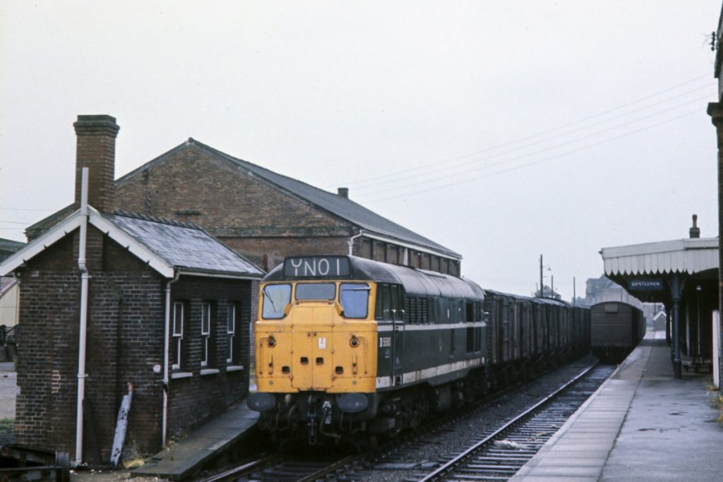 19700703-DEREHAM-D5580-06 <strong>