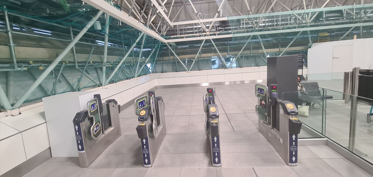 A new gateline opens at Gatwick station