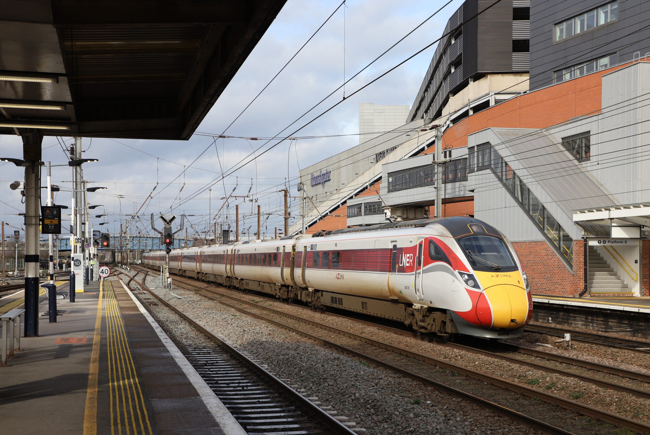 Azuma unit 800109 heading south with the 07.55 Inverness - Kings Cross : Image credit - Brian Roberts