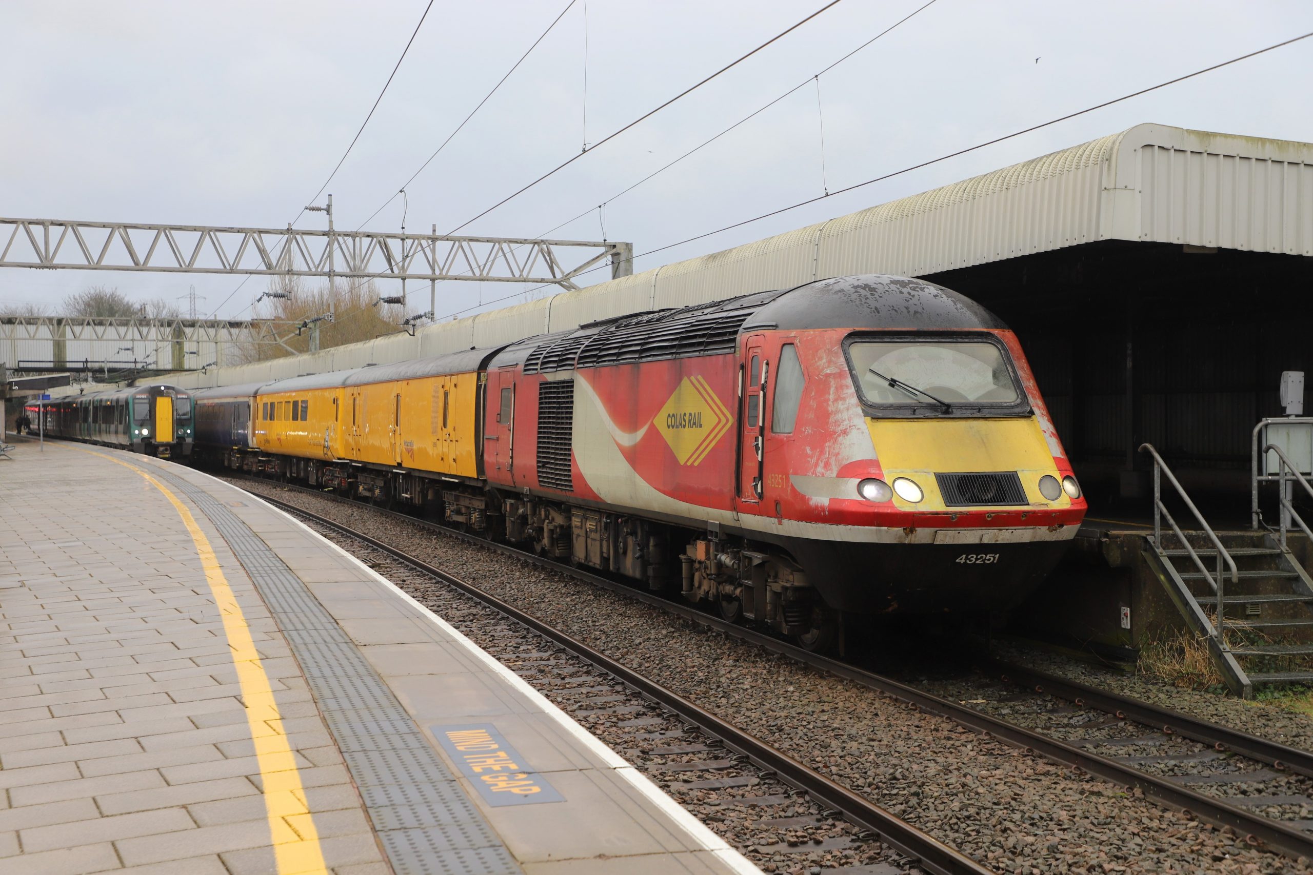43251 (paired with 43272) during its booked stop in charge of (1Q47) 10.54 Derby RTC to Carlisle : Image credit - Brian Roberts