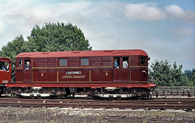 Metropolitan Railway Electric No. 5 "John Hampden" arriving at Watford station with the brakevan special to celebrate the 50th anniversary of the class on Sunday 16th July 1972. Classmate No. 12 "Sarah Siddons" was on the rear of the train which reversed at Watford and travelled to Amersham via Watford North Junction. Image Credit: Geoff Plumb