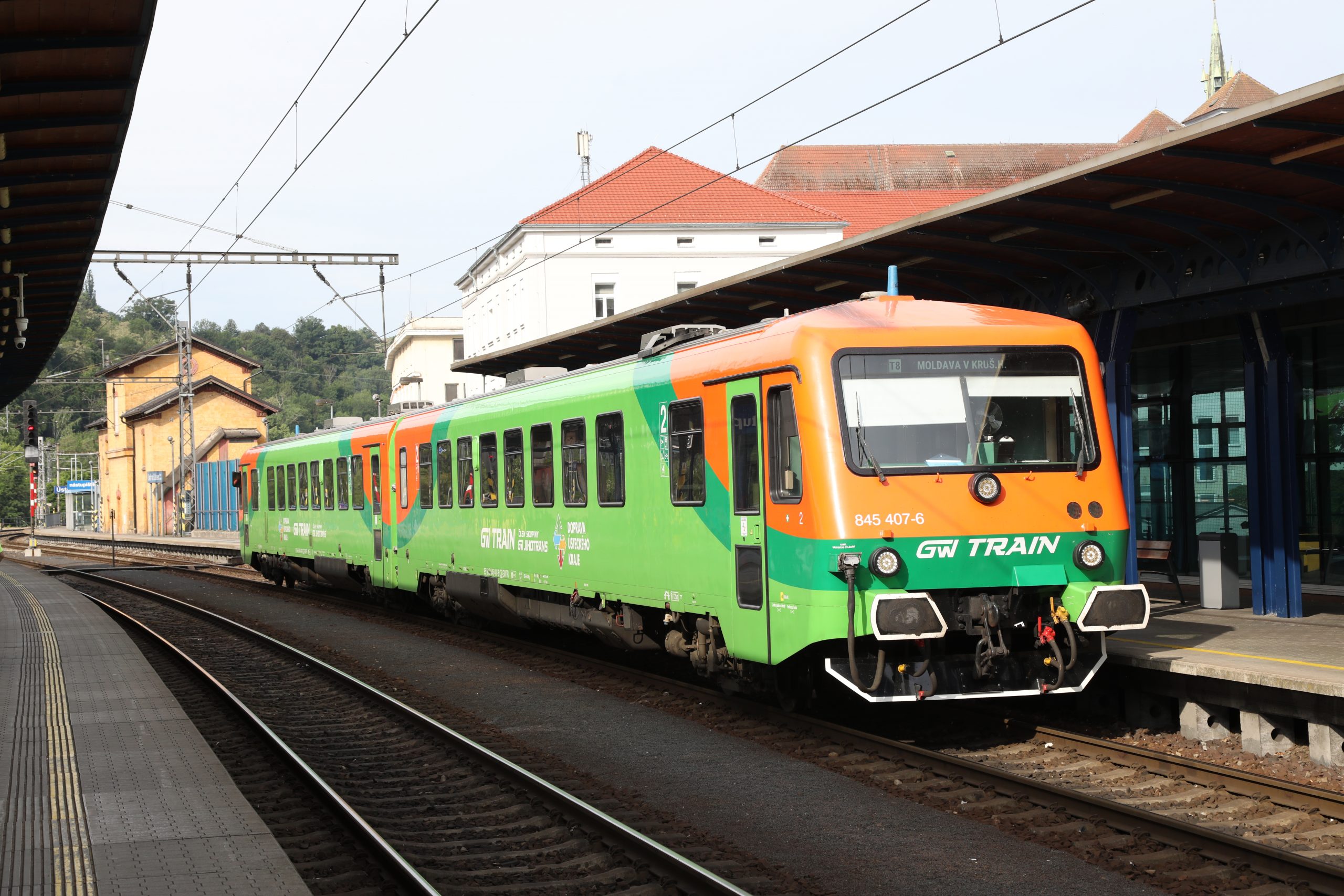 Palmer A - 54581546602_006d84d2e1_o - GWT 845-407 - Ústí nad Labem hl.n. 01 June 2025 GW Train 845-407 / 845-409 about to work SP1196 the 08:22 from Ústí nad Labem hl.n. to Moldava v Krušných horách on 1st June 2025. These are ex DB class 628 motor cars. Photo: A. Palmer.